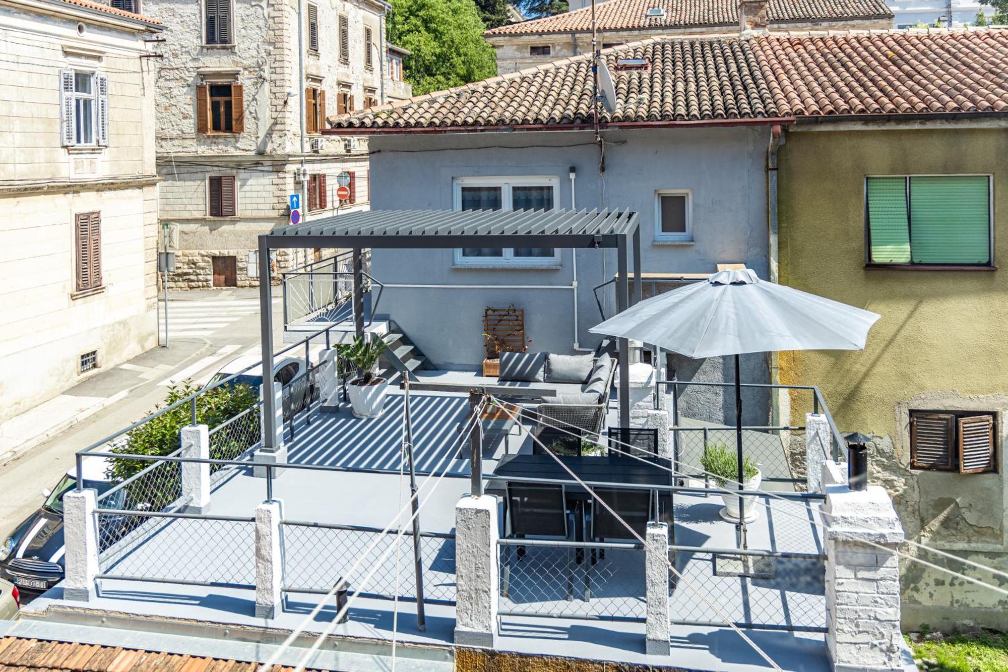 Apartment Oasis New Pula